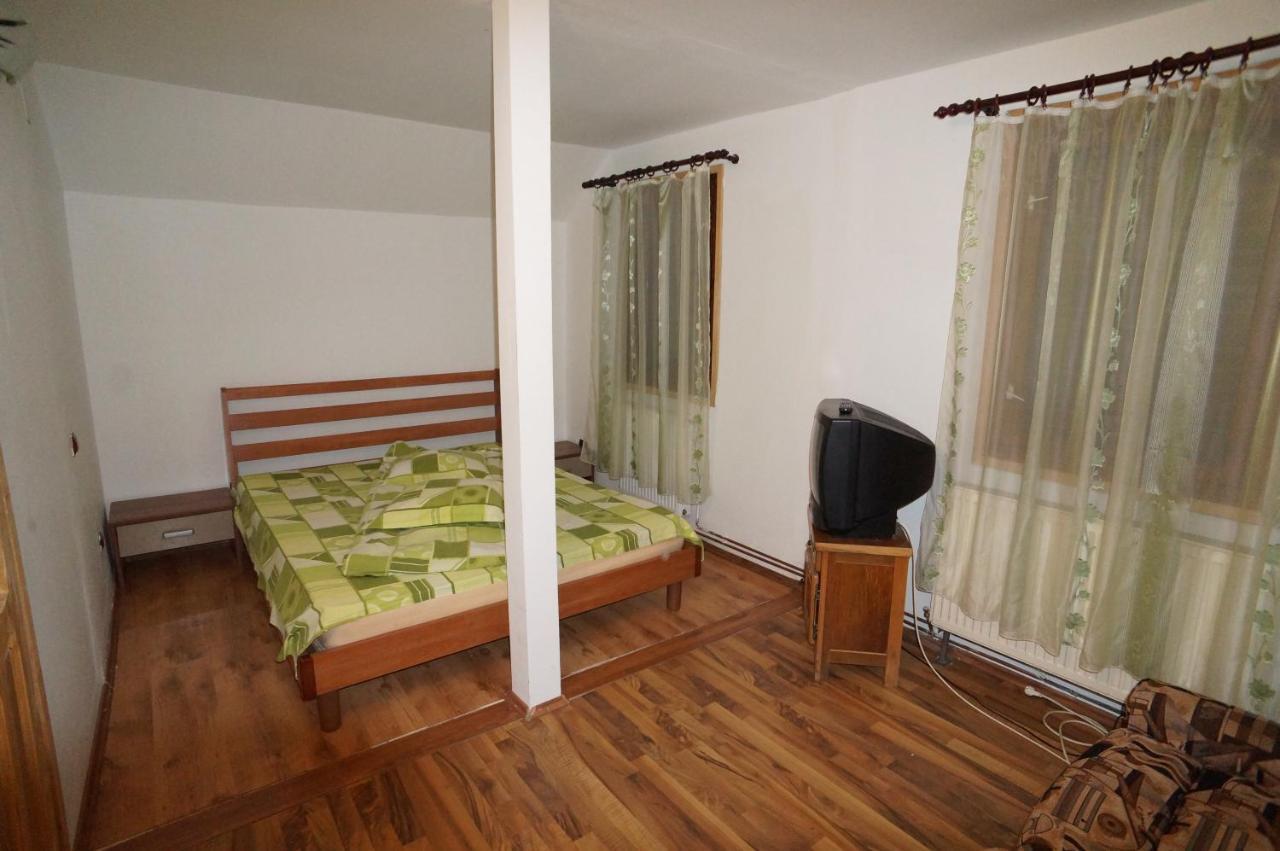 Casa Parvu Hotel Lunca Mare Ngoại thất bức ảnh